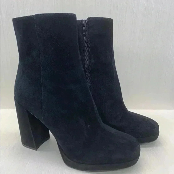 Steve Madden black suede block heel boots size 10 M - Picture 1 of 6